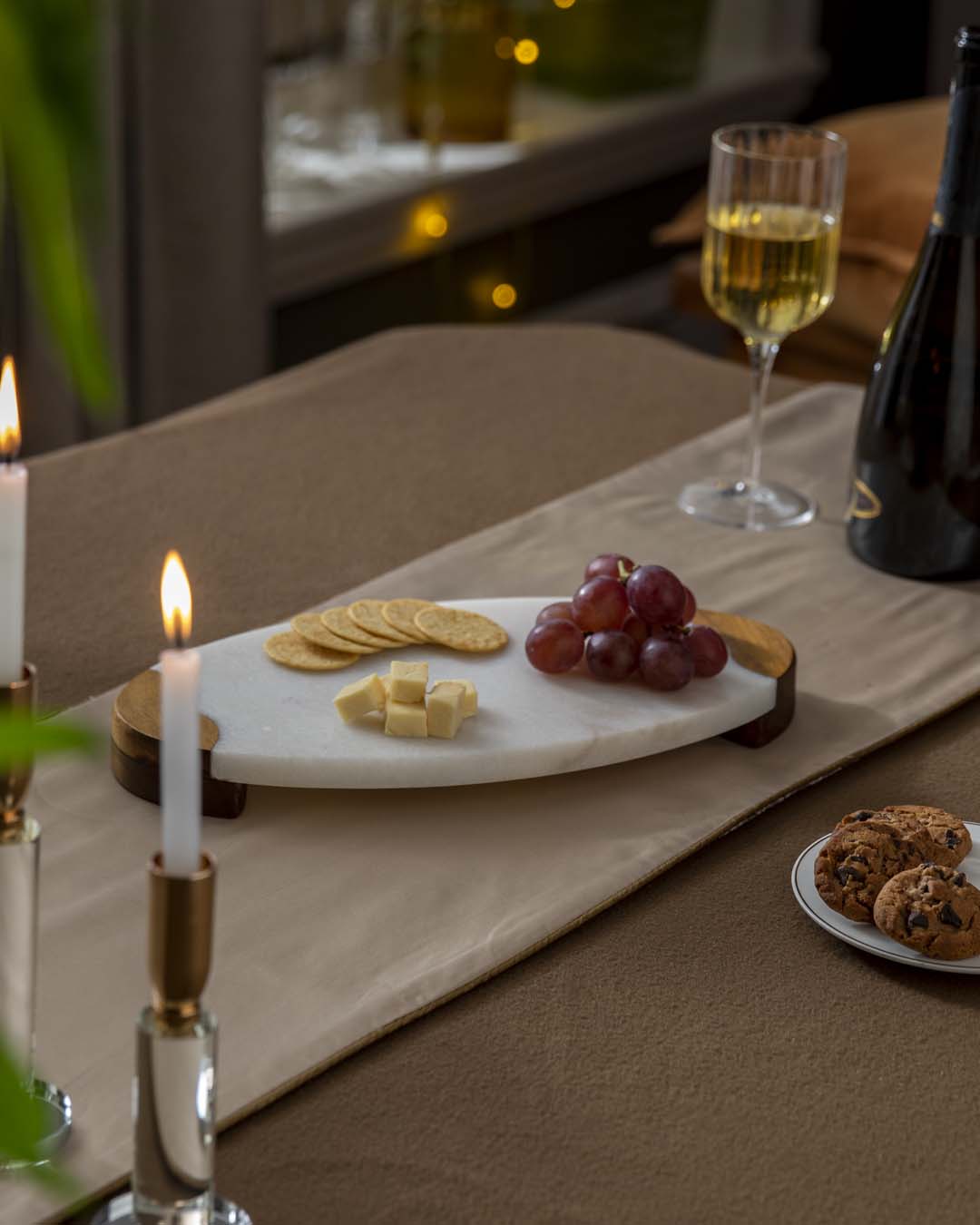 Oval Marble And Wood Serving Tray