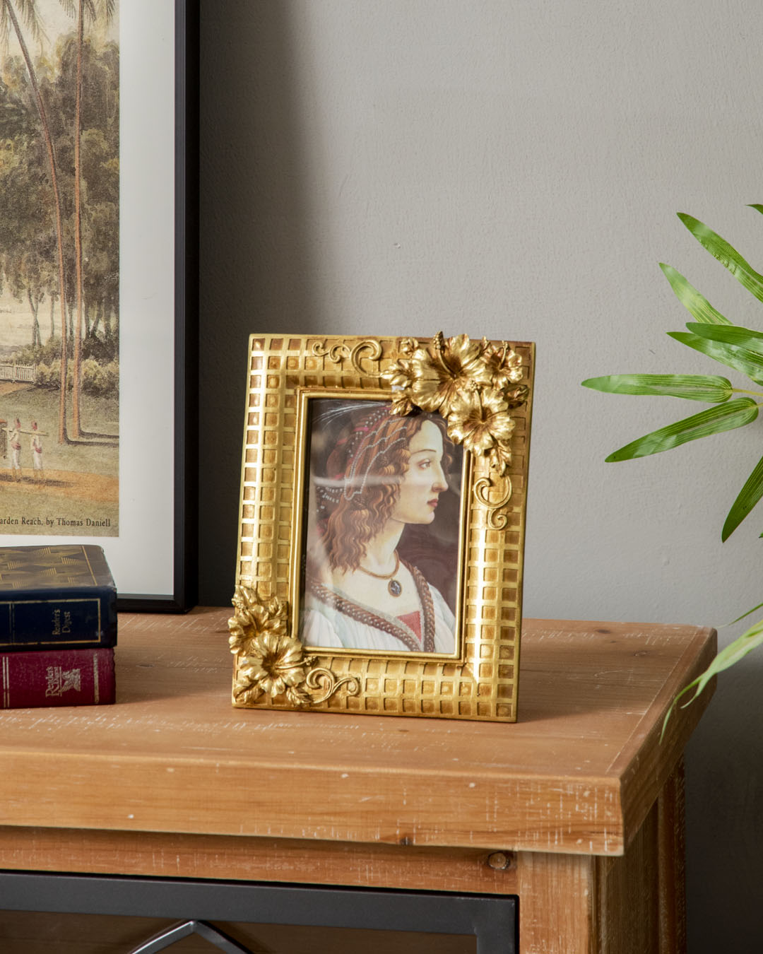 Golden 'Lily' Ornate Photo Frame