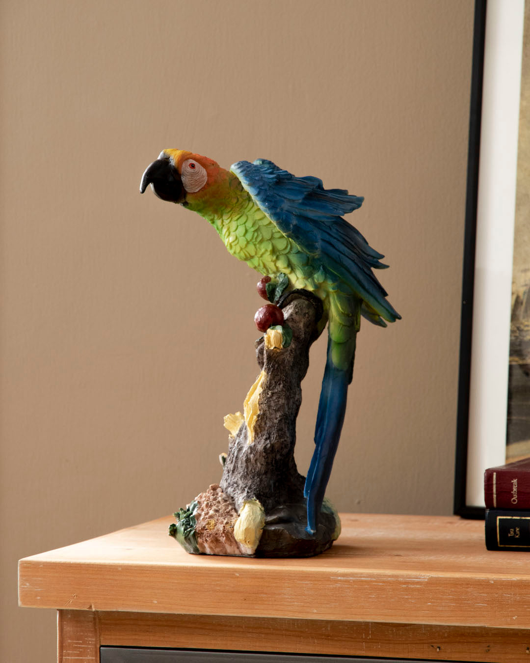 'Jungle Majesty' Decorative Parrot Figurine