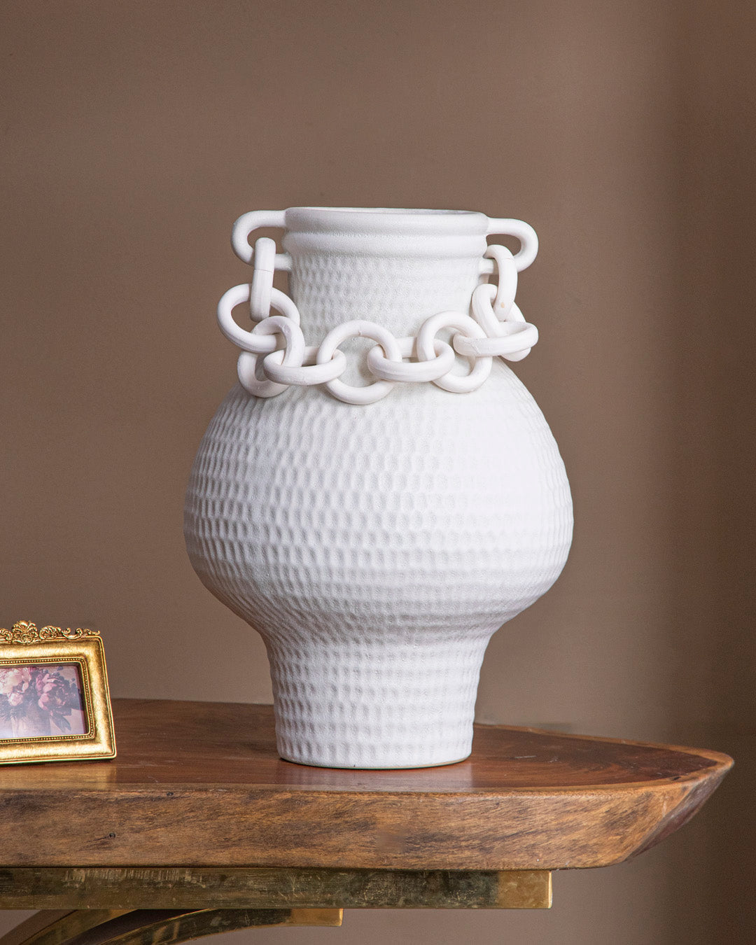 Chained Grace Ceramic Vase - White
