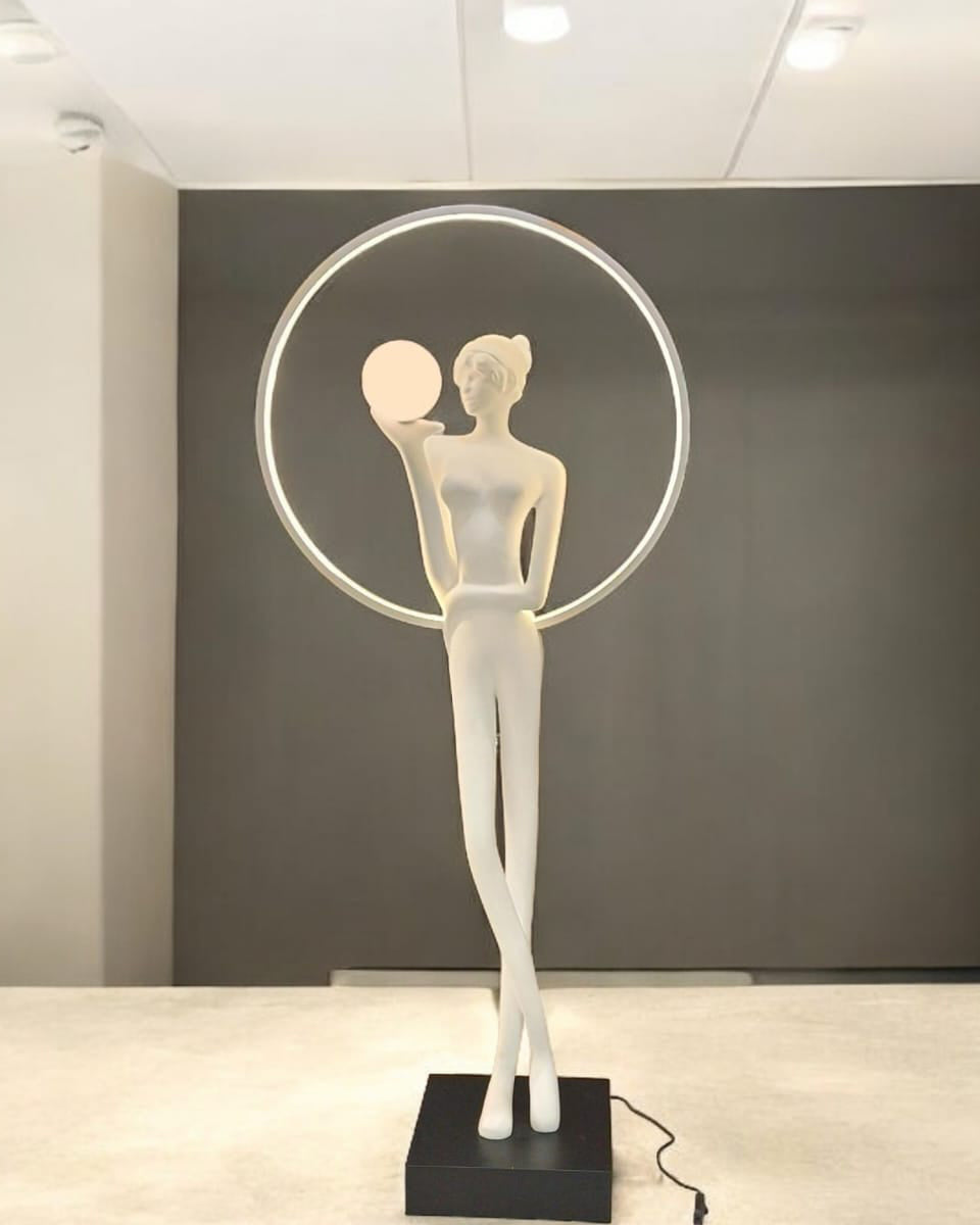 Lady Figurine Floor lamp - White