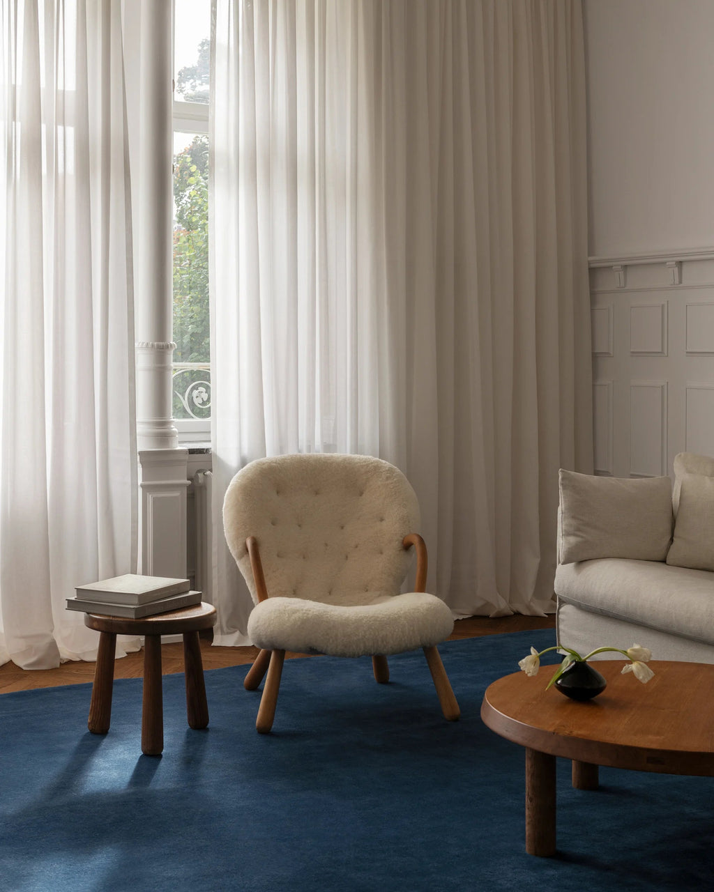 Deep Blue woolen Hand Tufted Carpet