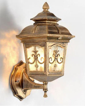 Vintage Royal Crest Outdoor Wall Light - Copper