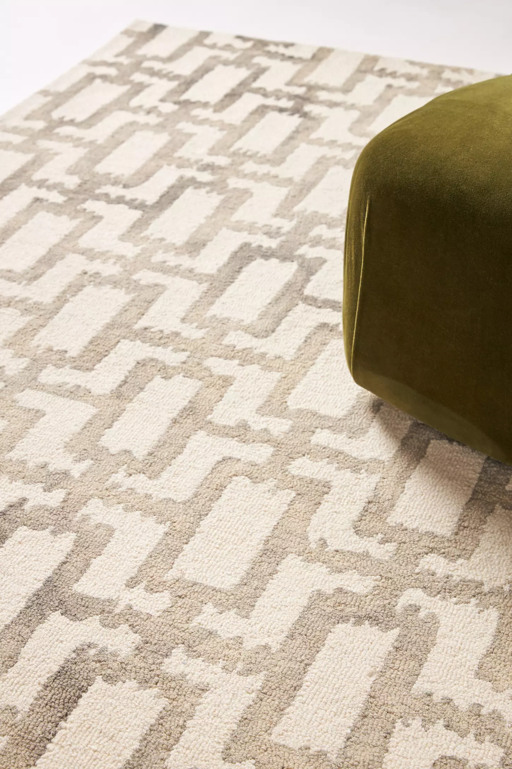 Blocco woolen Hand Tufted Carpet