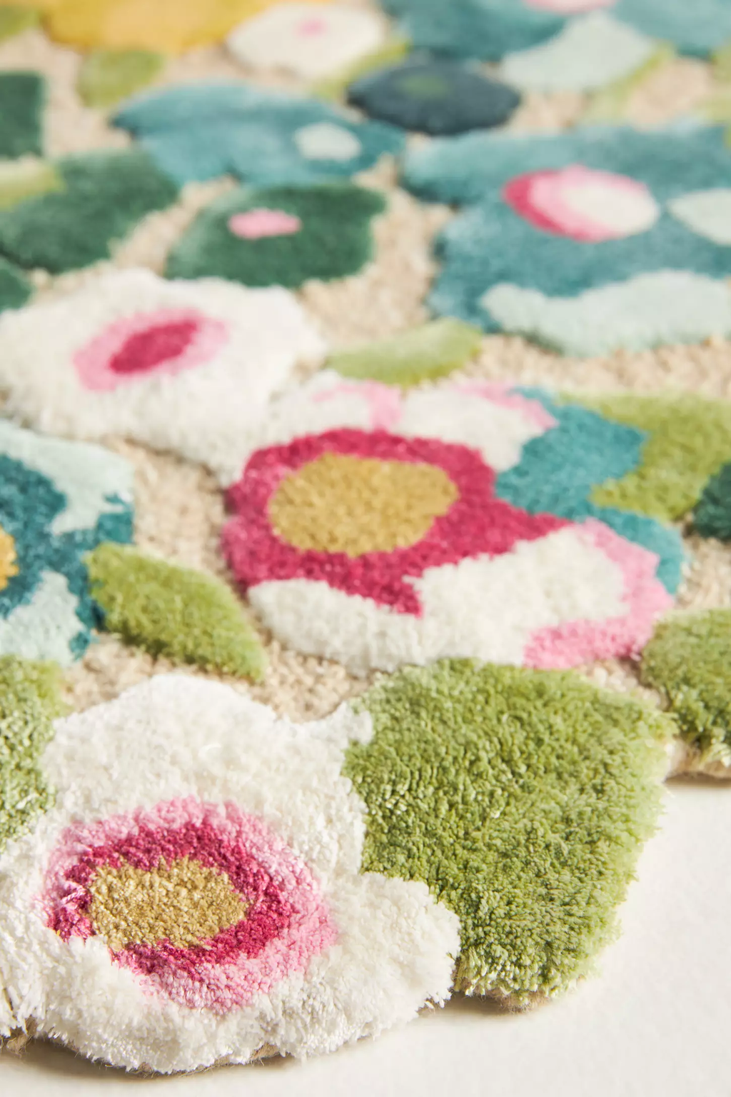 Blossom Motif Silk Hand Tufted Carpet