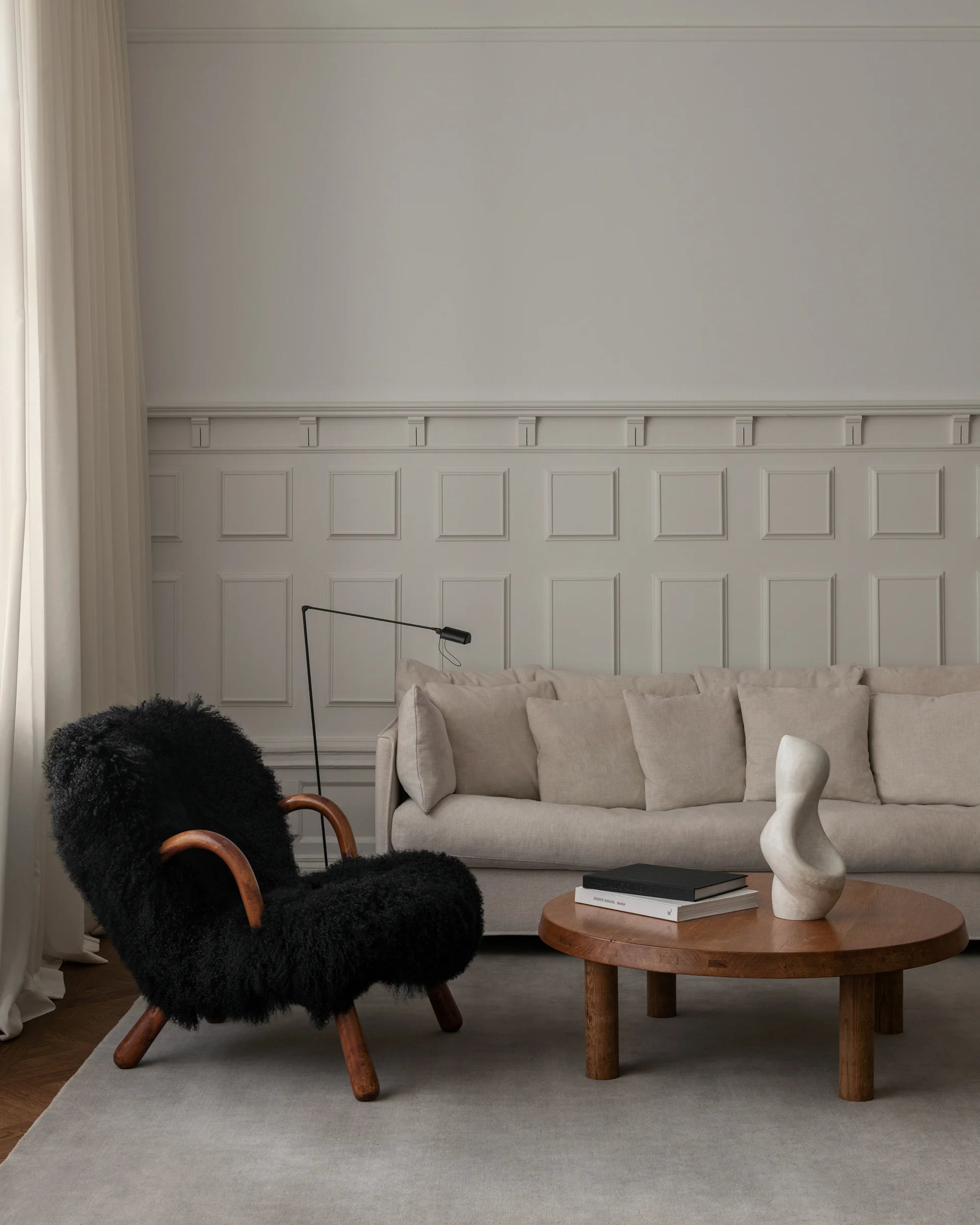 Silver woolen Hand Tufted Carpet