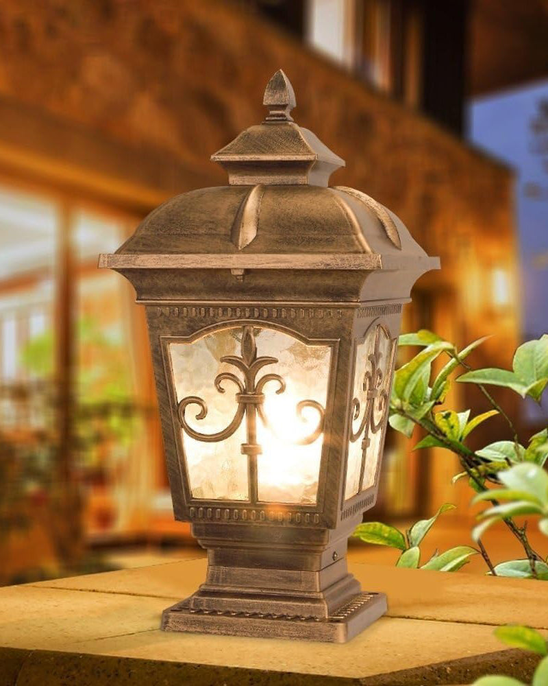 Royal Forge Gate Light