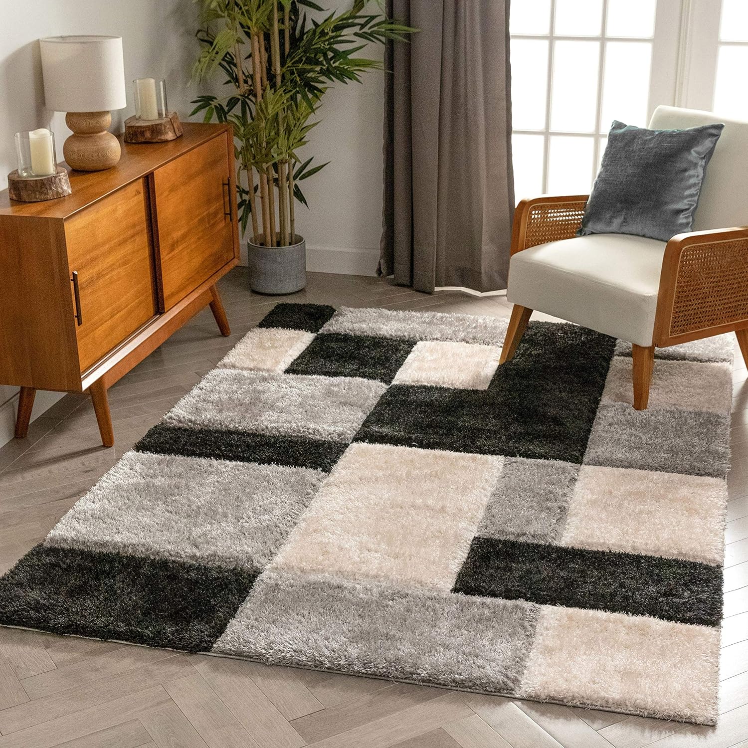 Black White Dual box Shaggy Carpet