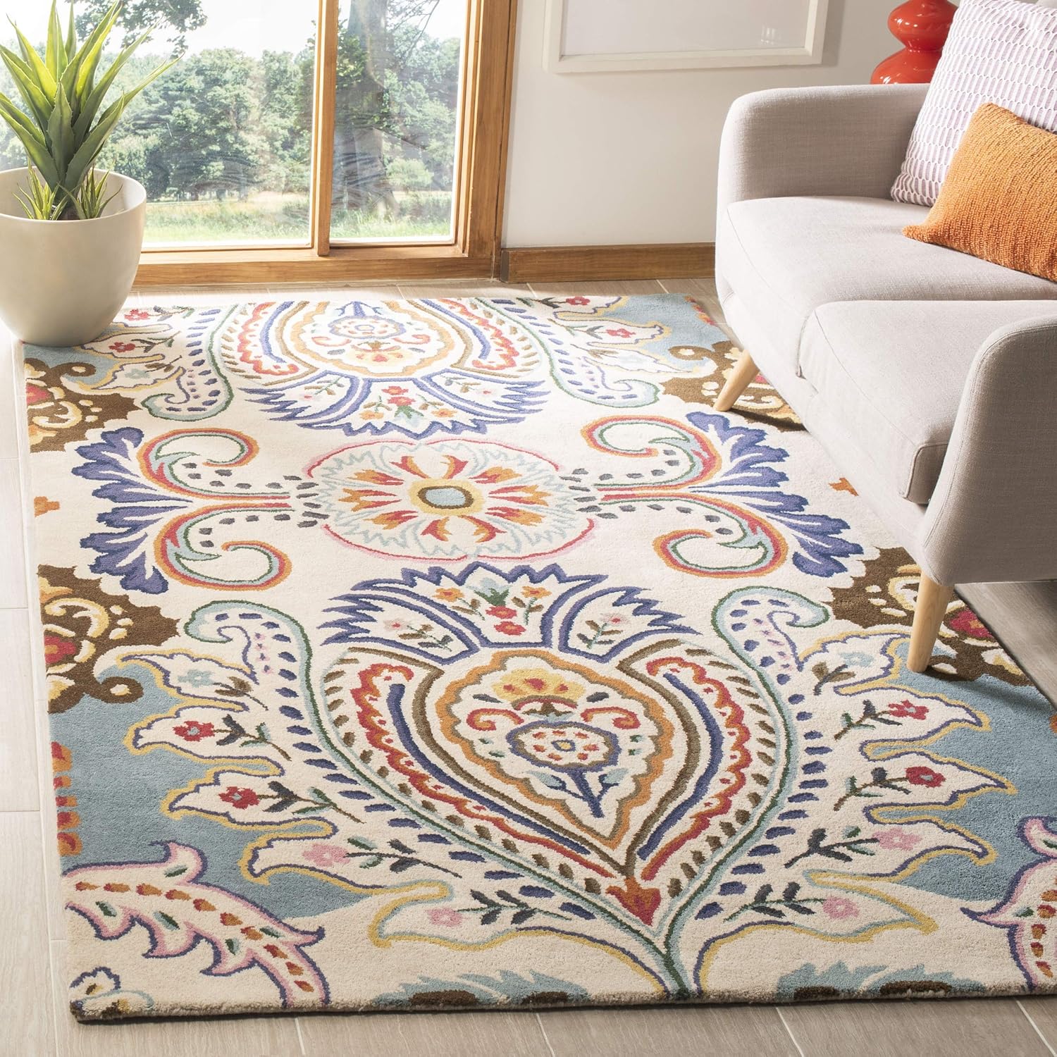 Midnight Flora White woolen Hand Tufted Carpet