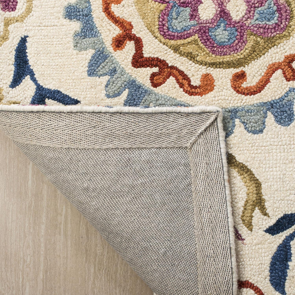 Farashat White woolen Hand Tufted Carpet