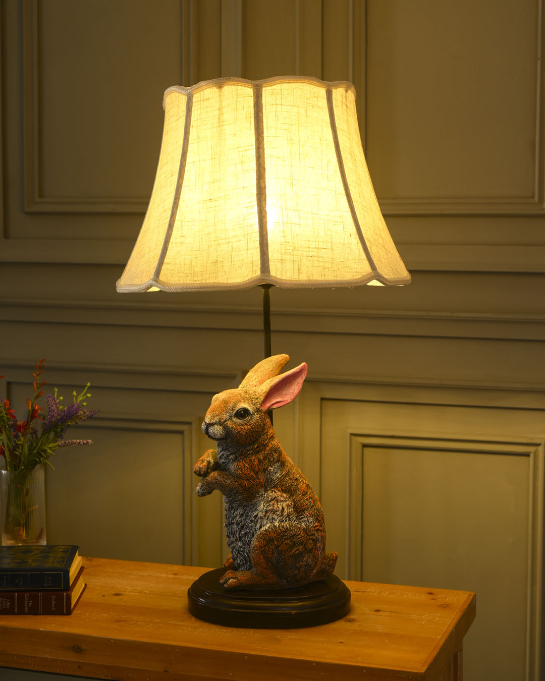 Country Farmhouse Rabbit Figurine Table Lamp