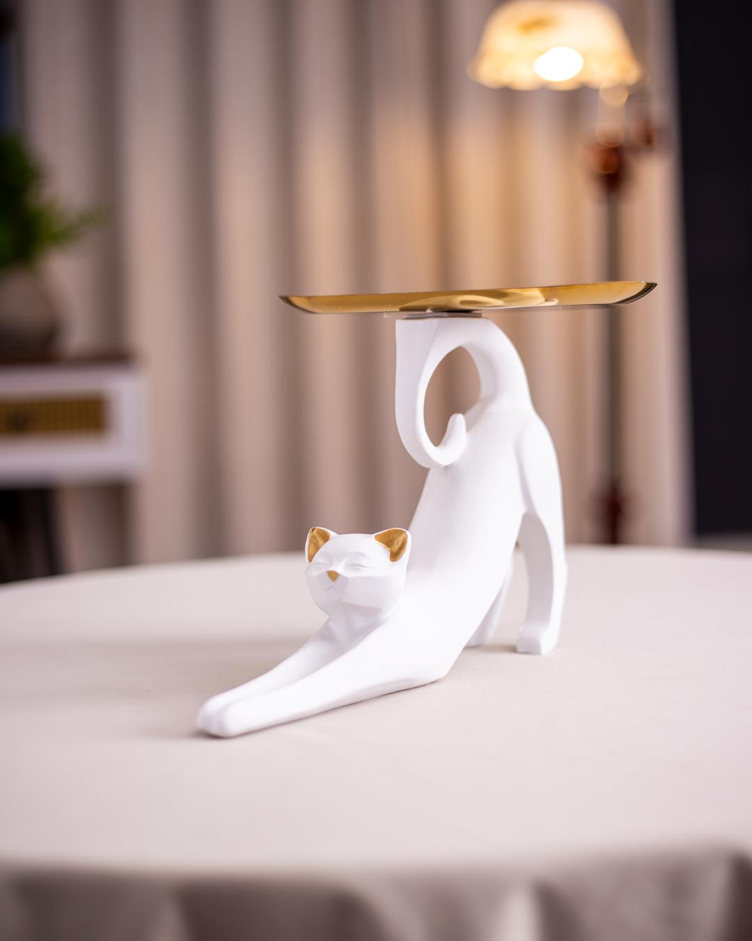 Unique Tray-Tailed Cat Figurine