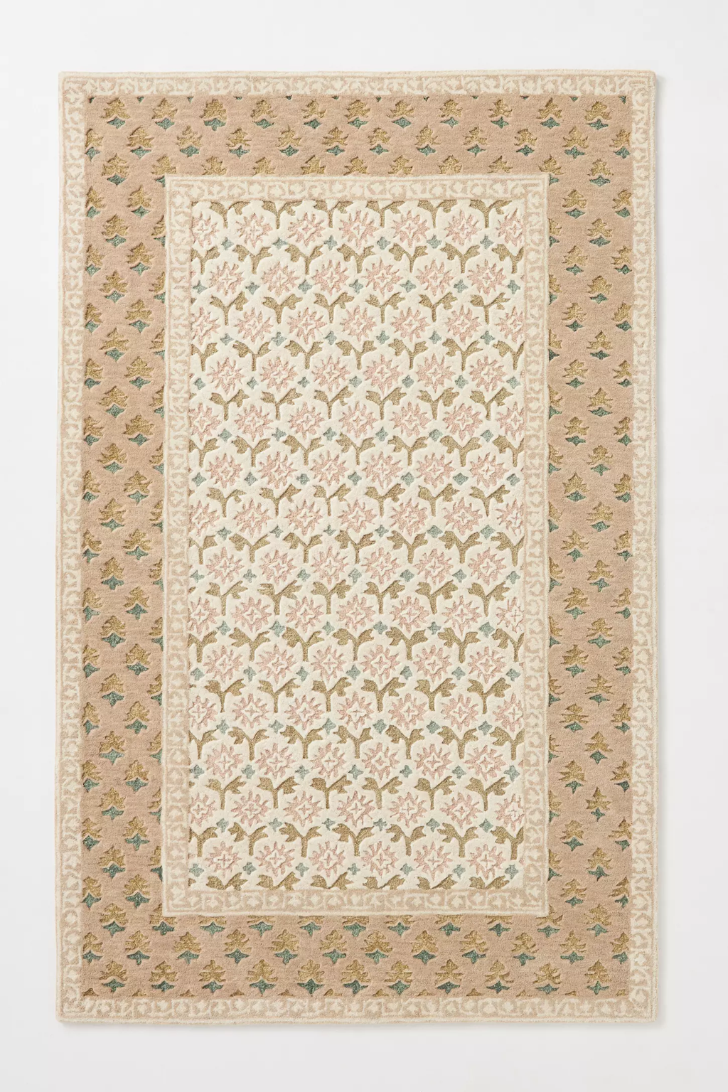 Greige woolen Hand Tufted Carpet
