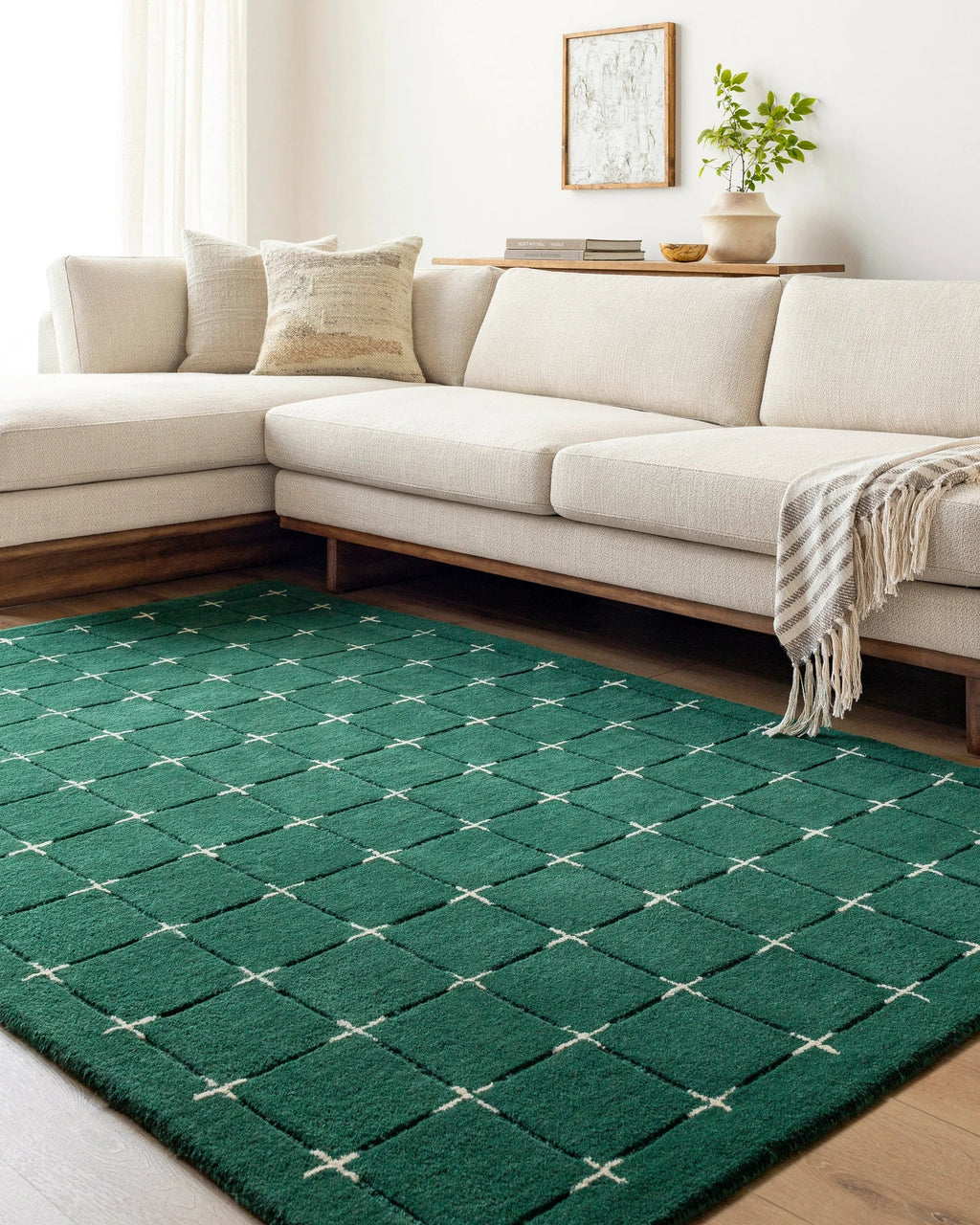 Hour glass high low Hand Tufted carpet