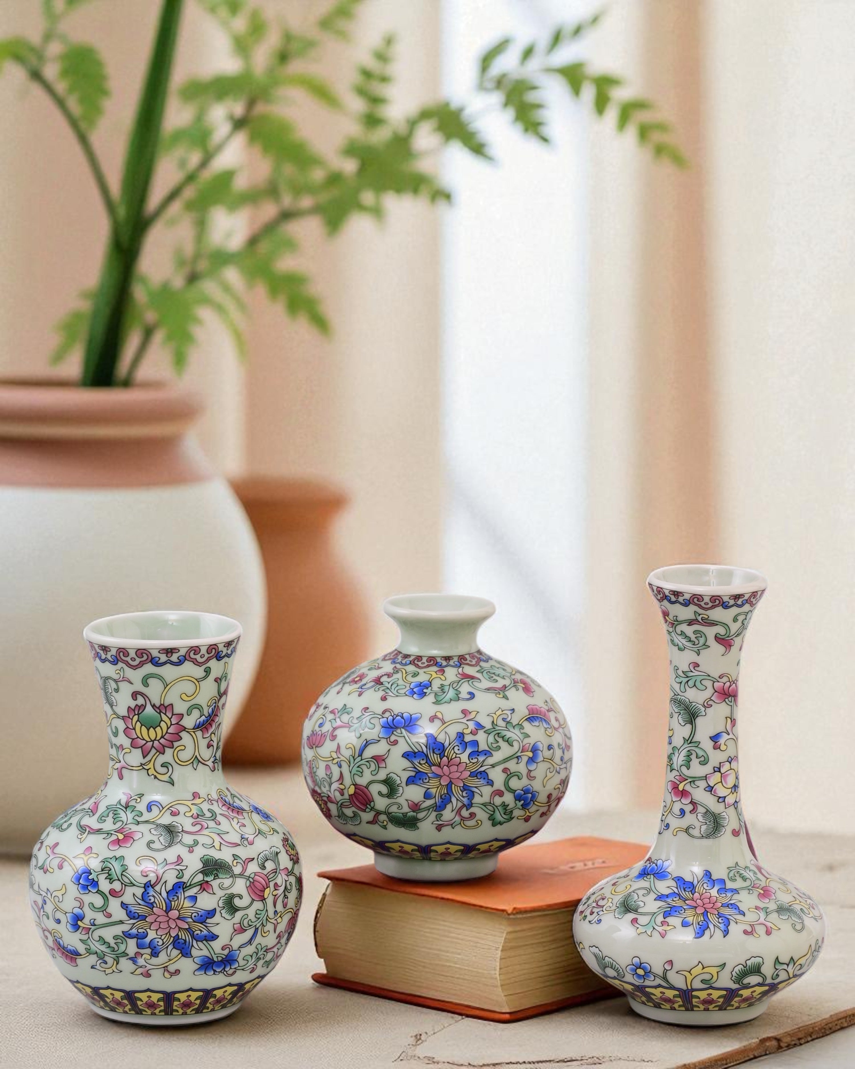 Famille Verte Garden Blossom Vase - Set Of 3